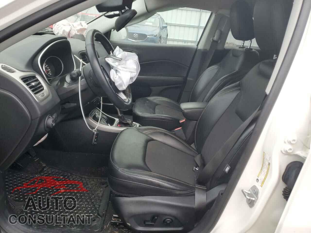 JEEP COMPASS 2019 - 3C4NJDBB7KT593550
