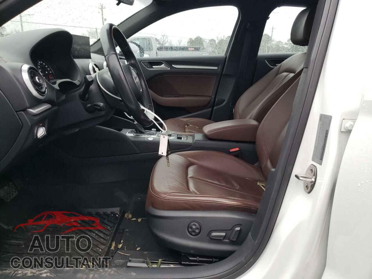 AUDI A3 2017 - WAUAUGFF6H1047565