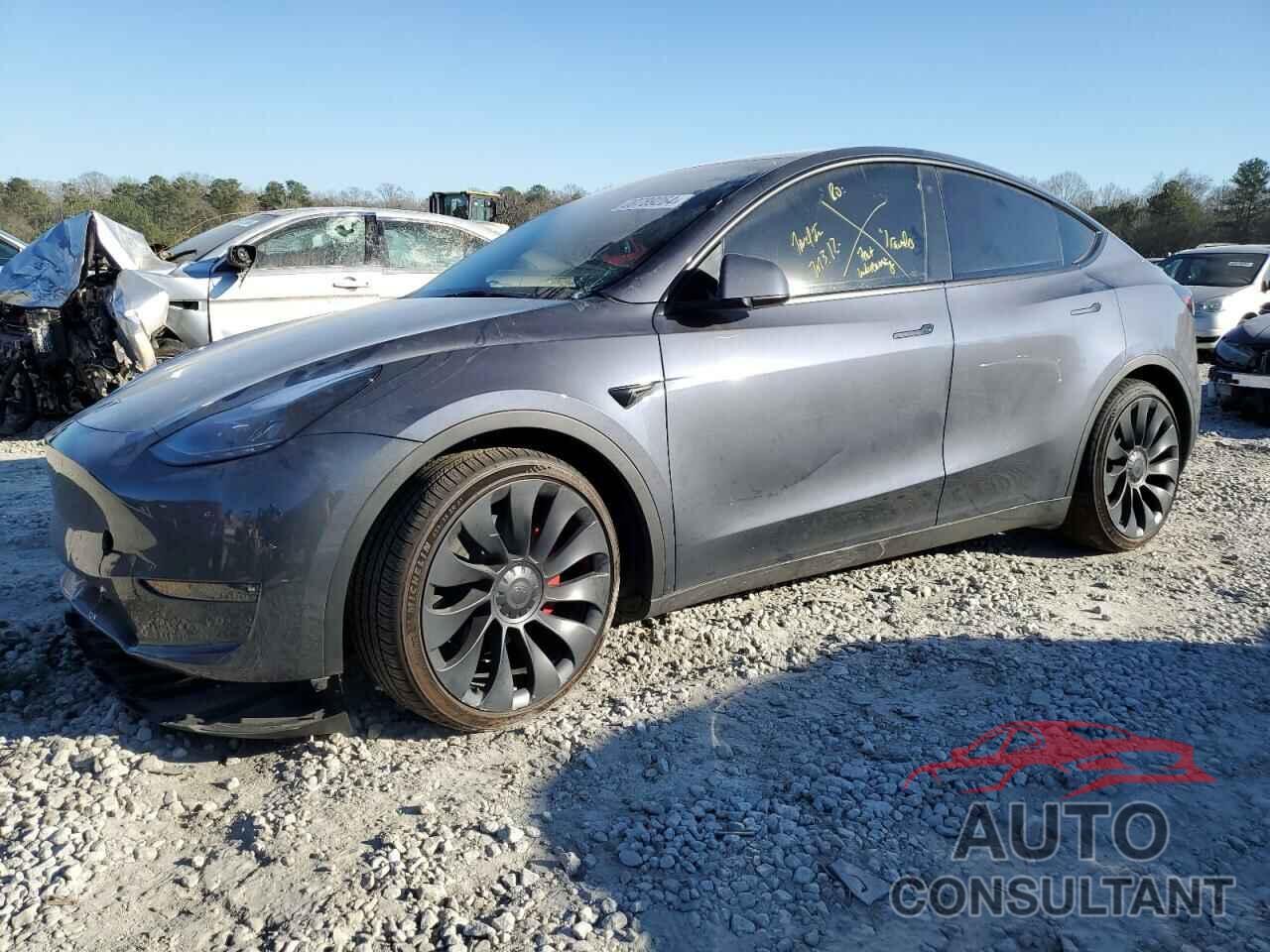 TESLA MODEL Y 2023 - 7SAYGDEF7PF752411