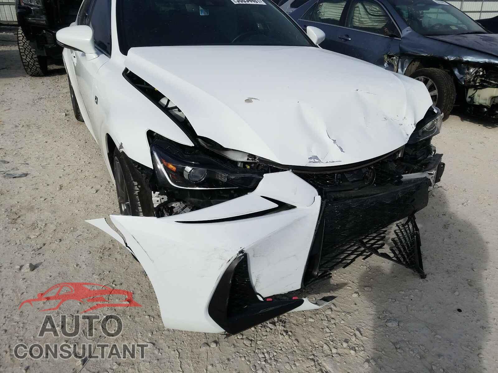 LEXUS IS 2017 - JTHCE1D27H5013700