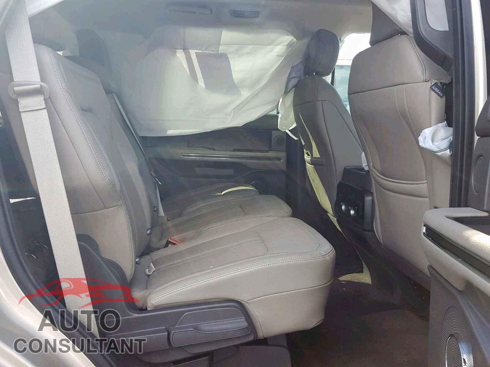 FORD EXPEDITION 2018 - 3FA6P0H70GR219256