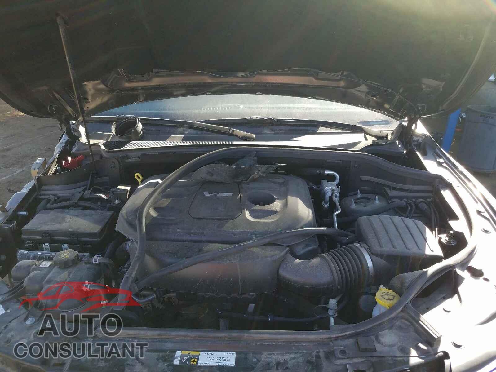 DODGE DURANGO 2018 - 1C4RDJDG4JC362261