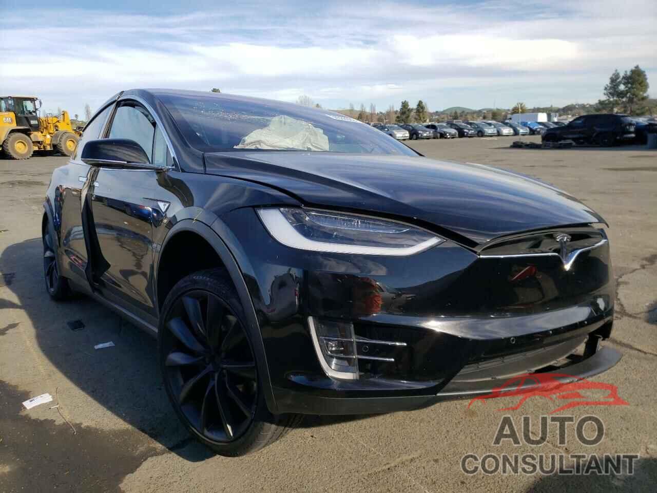 TESLA MODEL X 2016 - 5YJXCBE25GF015939