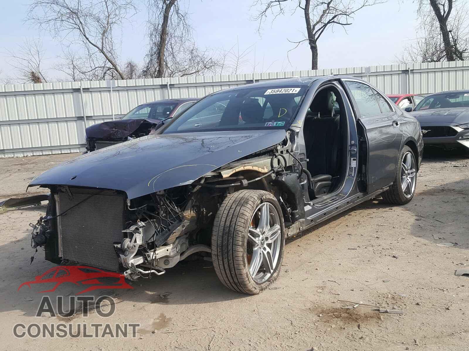 MERCEDES-BENZ E CLASS 2018 - WDDZF4KB9JA353690