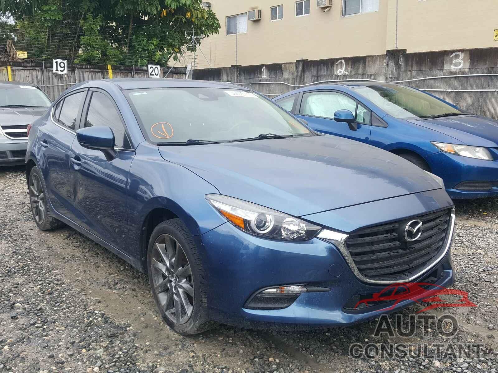 MAZDA 3 2018 - 3MZBN1V31JM217751