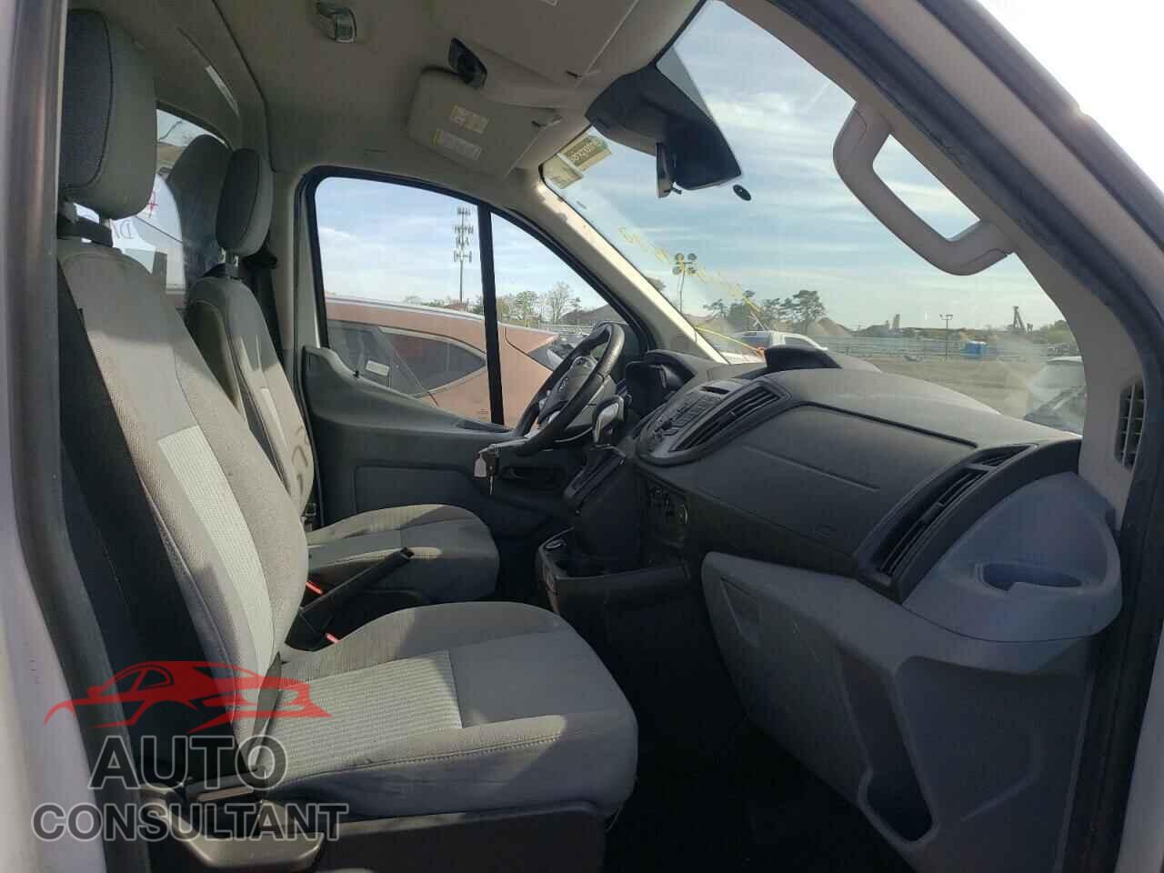 FORD TRANSIT CO 2017 - 1FBZX2ZM5HKB07232