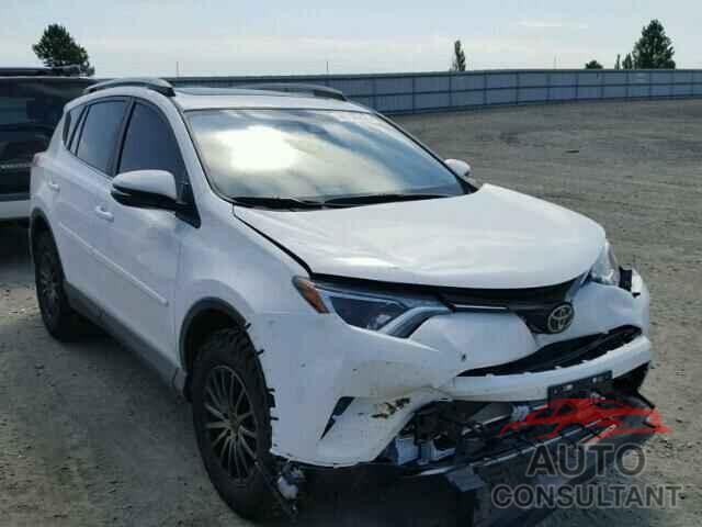 TOYOTA RAV4 2017 - JTMRFREV3HD212832