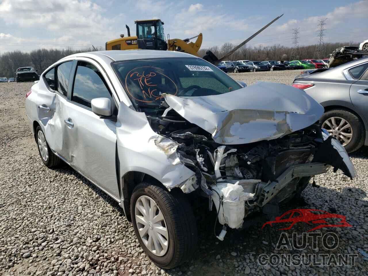 NISSAN VERSA 2018 - 3N1CN7AP3JL884302