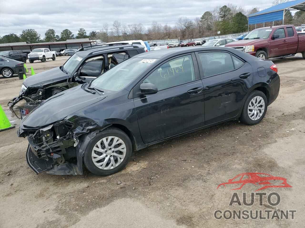 TOYOTA COROLLA 2018 - 5YFBURHE7JP845985