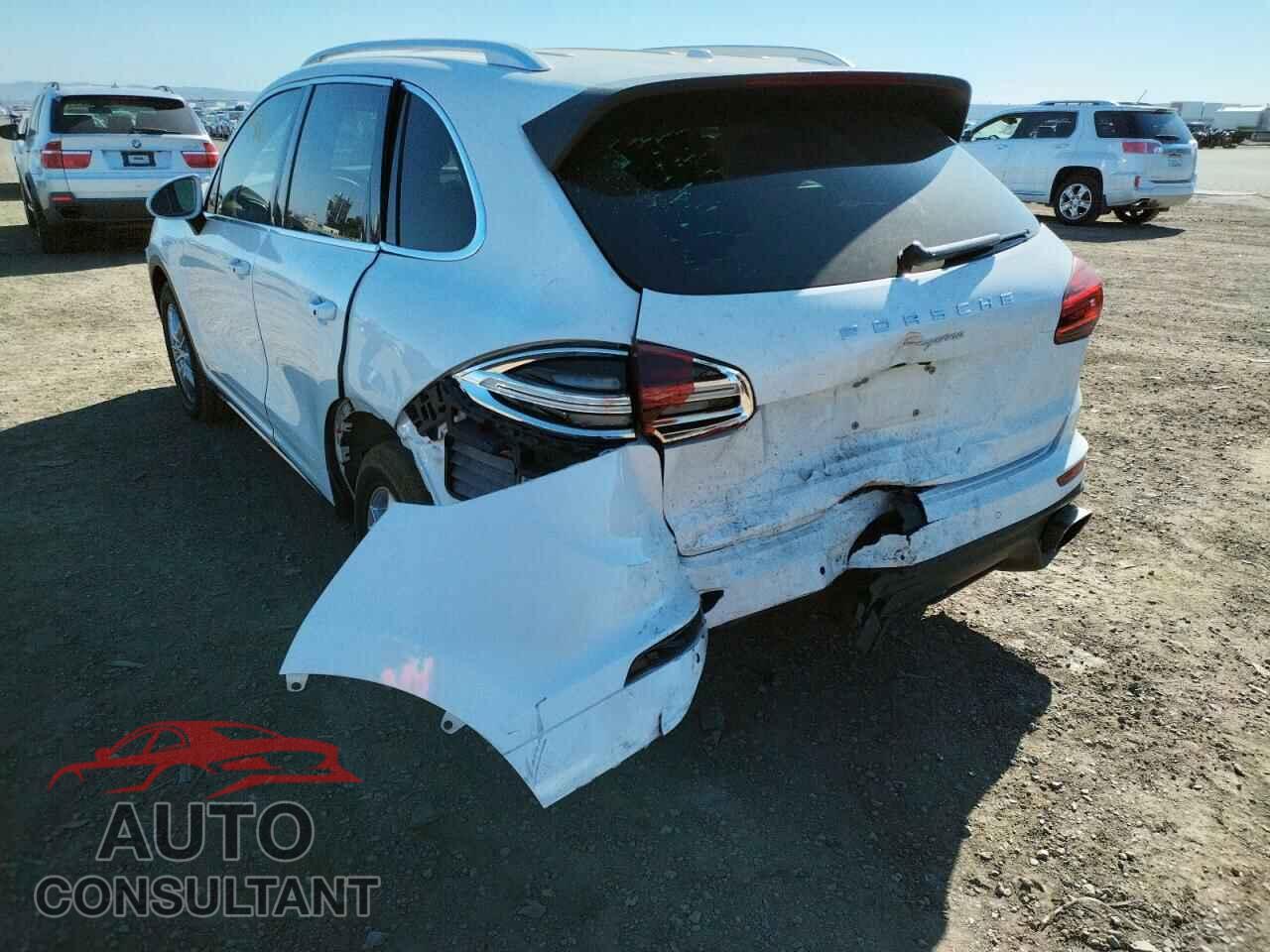 PORSCHE CAYENNE 2016 - WP1AA2A2XGKA10674