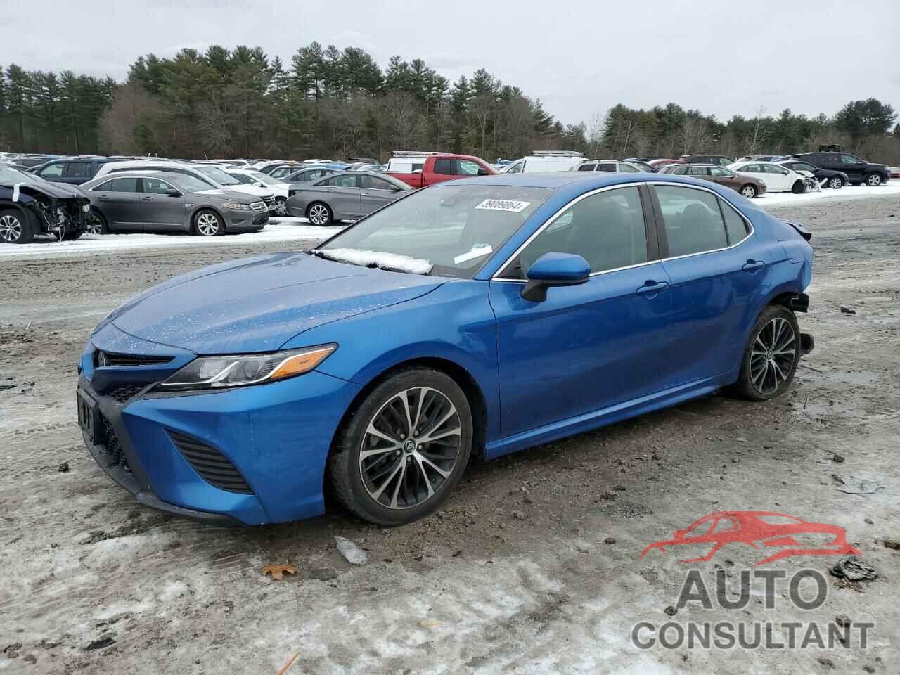 TOYOTA CAMRY 2018 - 4T1B11HK0JU039890