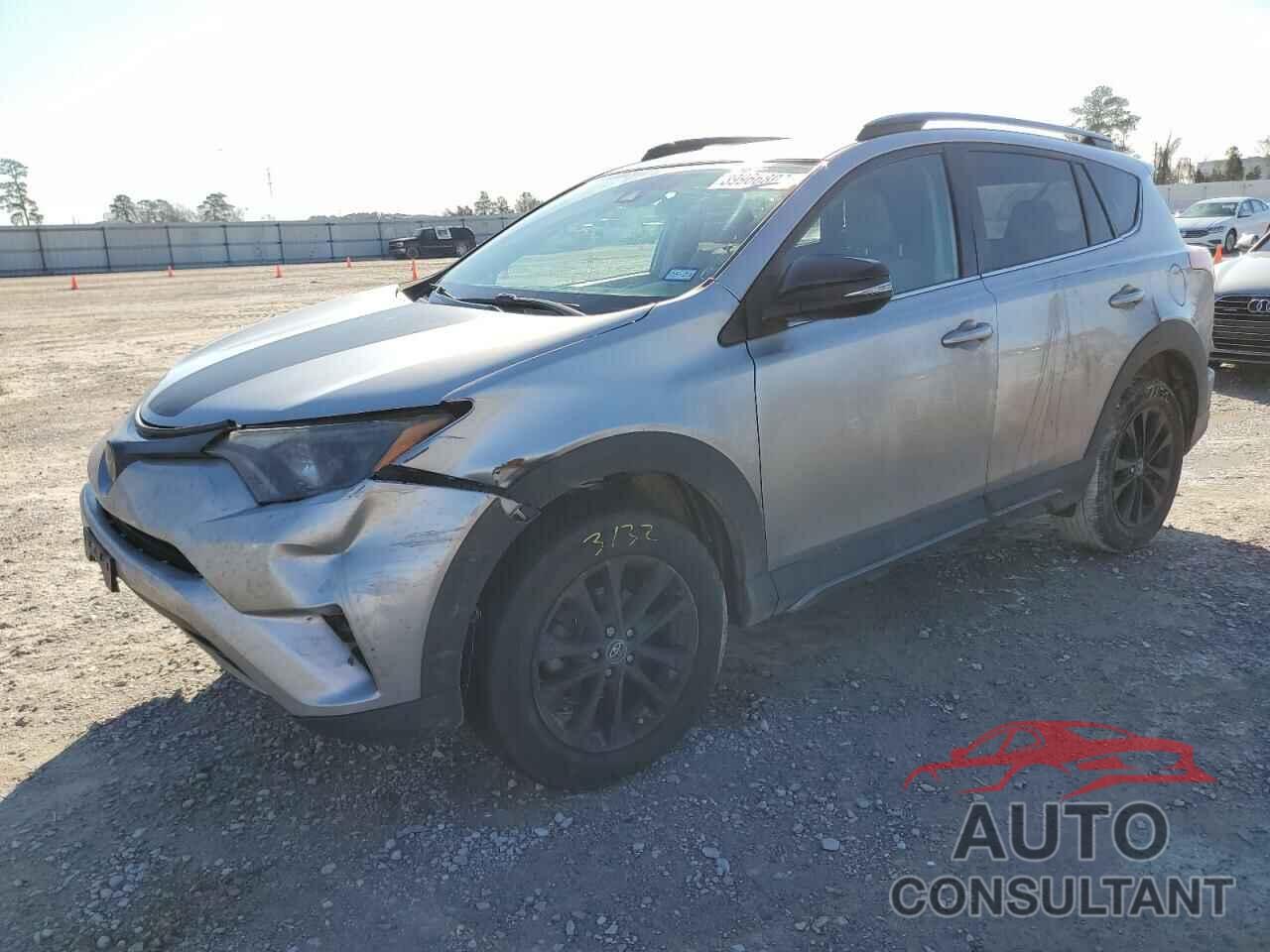 TOYOTA RAV4 2018 - 2T3RFREV2JW705247