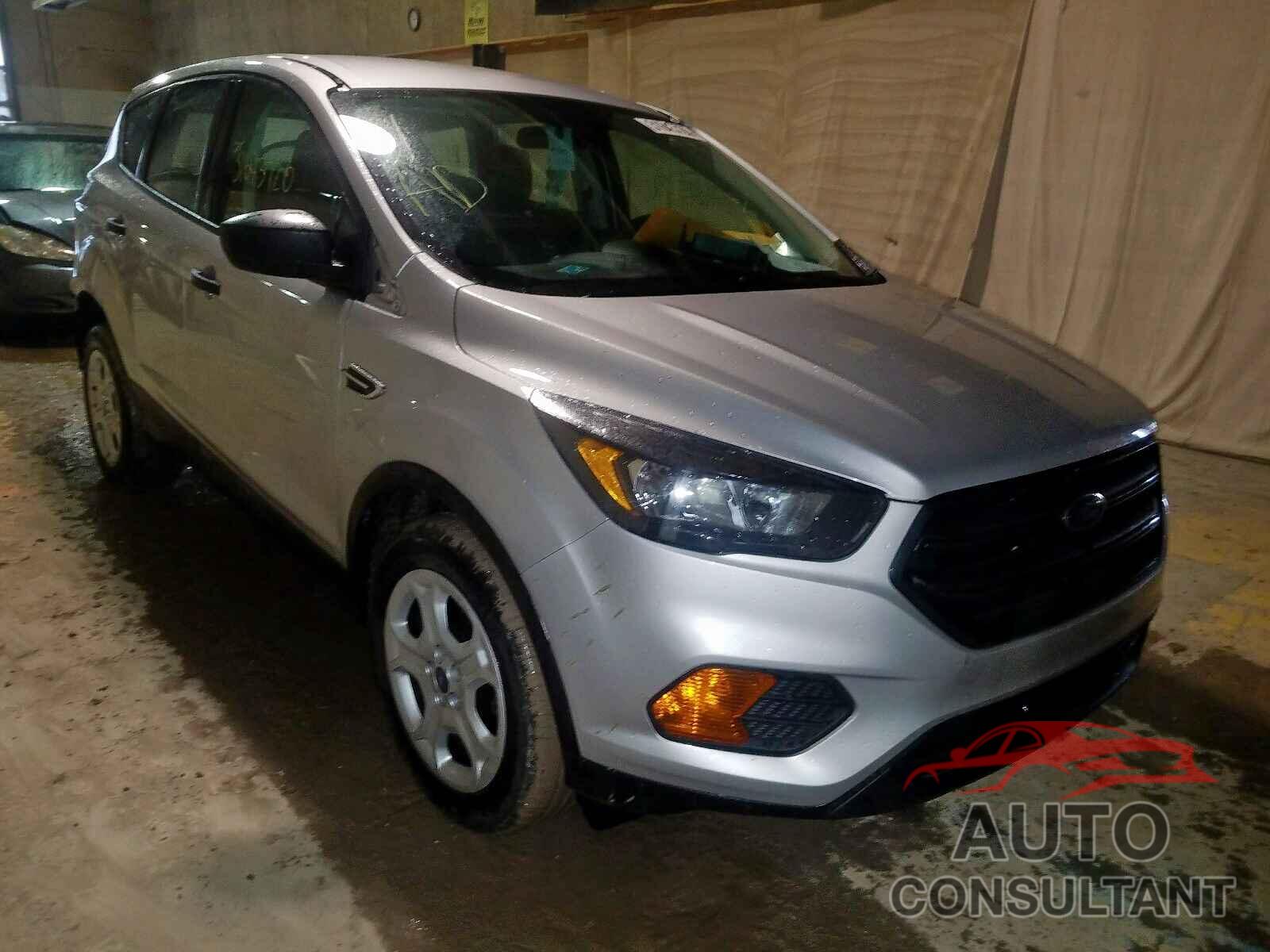 FORD ESCAPE 2018 - 1HGCV1F14KA015037