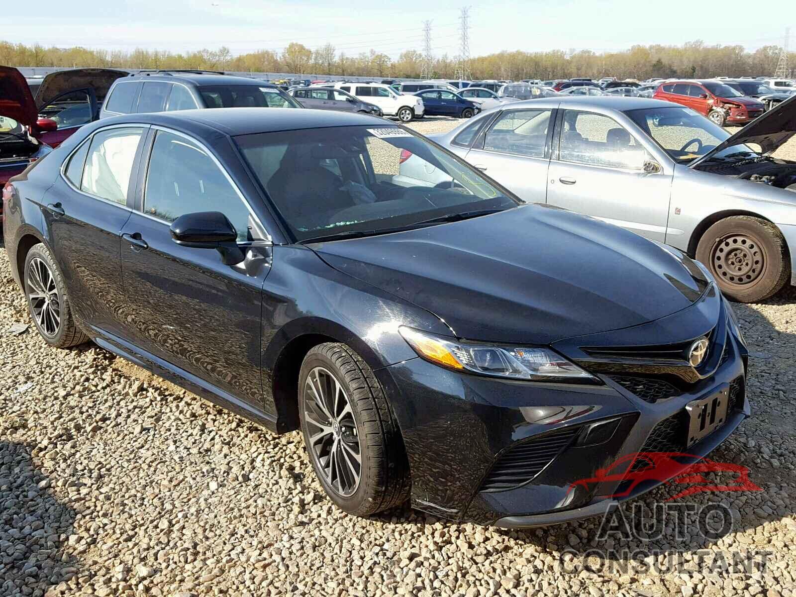 TOYOTA CAMRY 2018 - 3MYDLBYV7HY151490