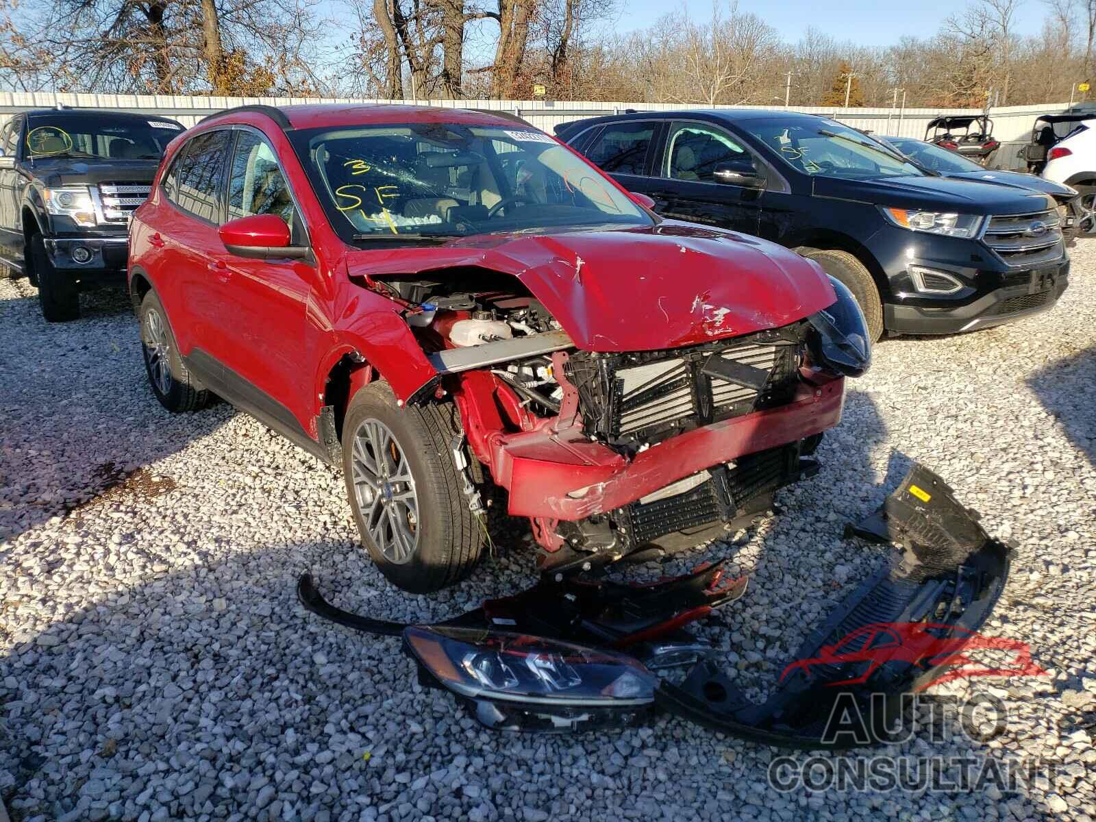 FORD ESCAPE 2020 - 3VWB67AJ8JM210932