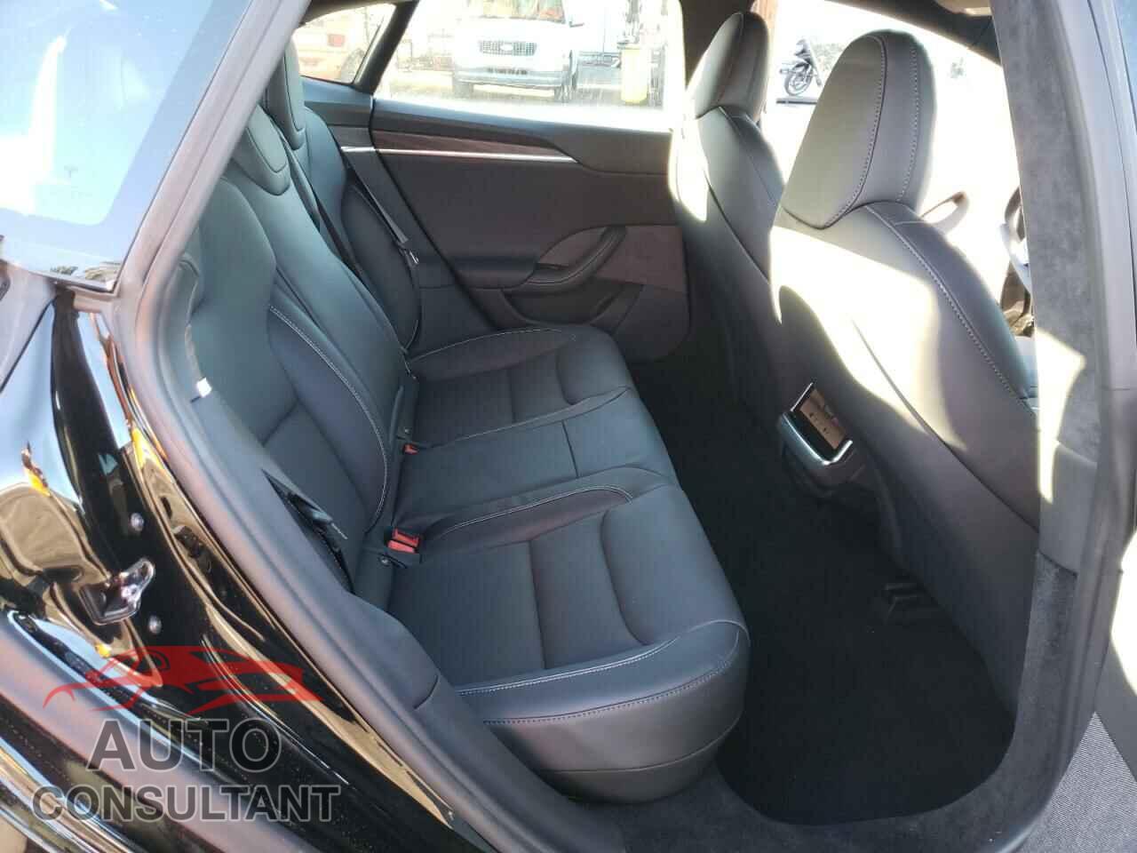 TESLA MODEL S 2021 - 5YJSA1E61MF454418