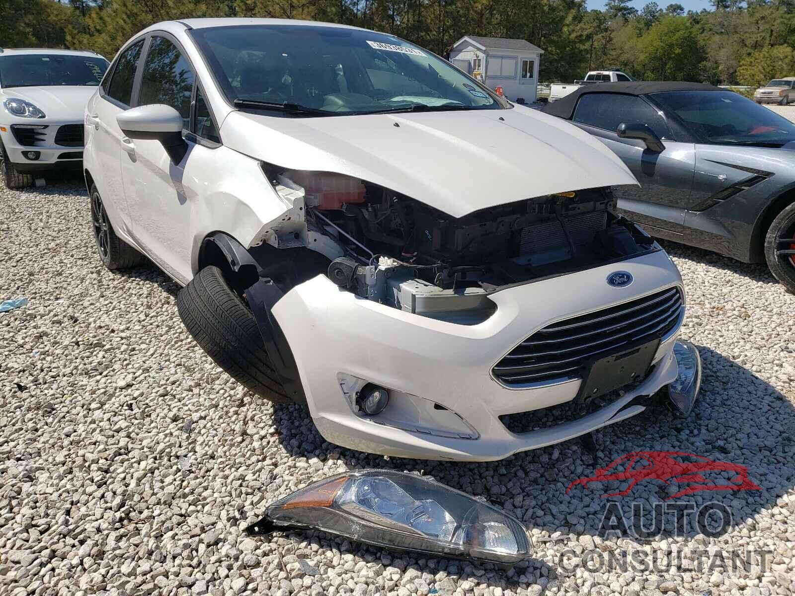 FORD FIESTA 2018 - 3FADP4BJ4JM139031