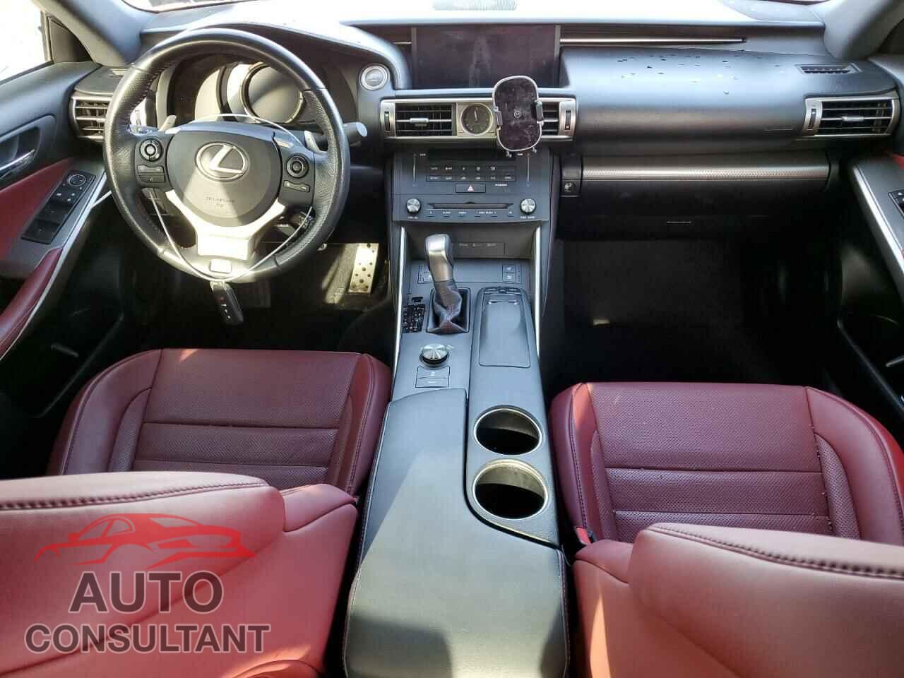 LEXUS IS 2015 - JTHCE1D23F5008572