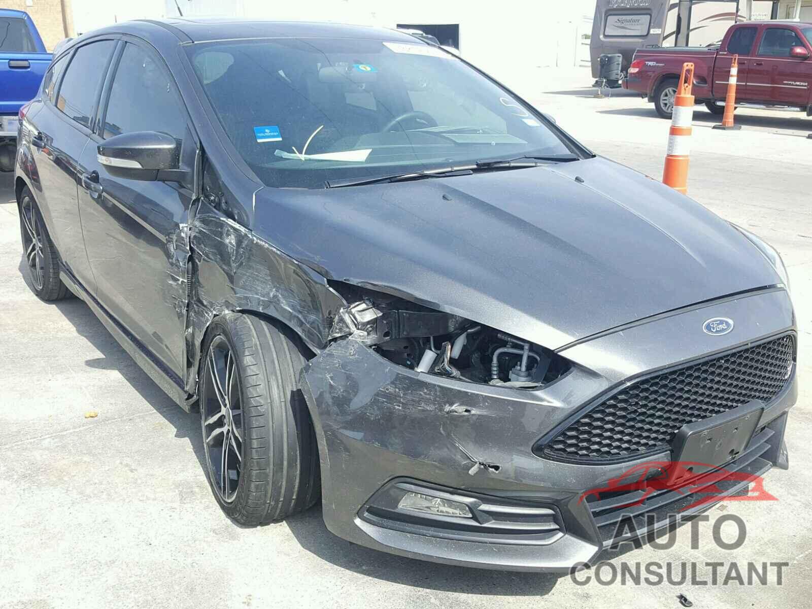 FORD FOCUS 2016 - 1FADP3L93GL360645