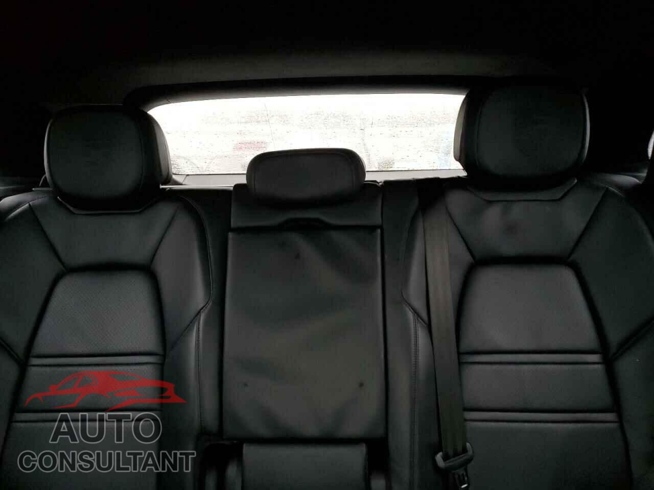 PORSCHE CAYENNE 2019 - WP1AB2AY1KDA61561