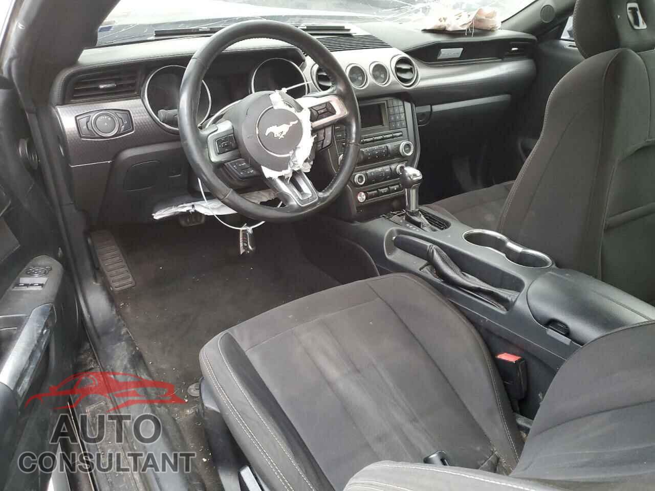 FORD MUSTANG 2018 - 1FA6P8TH7J5107739