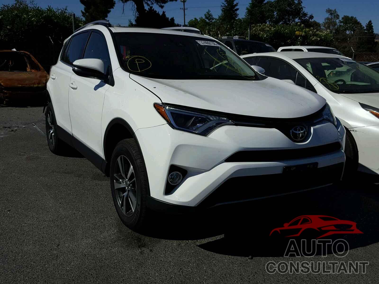 TOYOTA RAV4 2017 - JTMWFREV9HJ147201