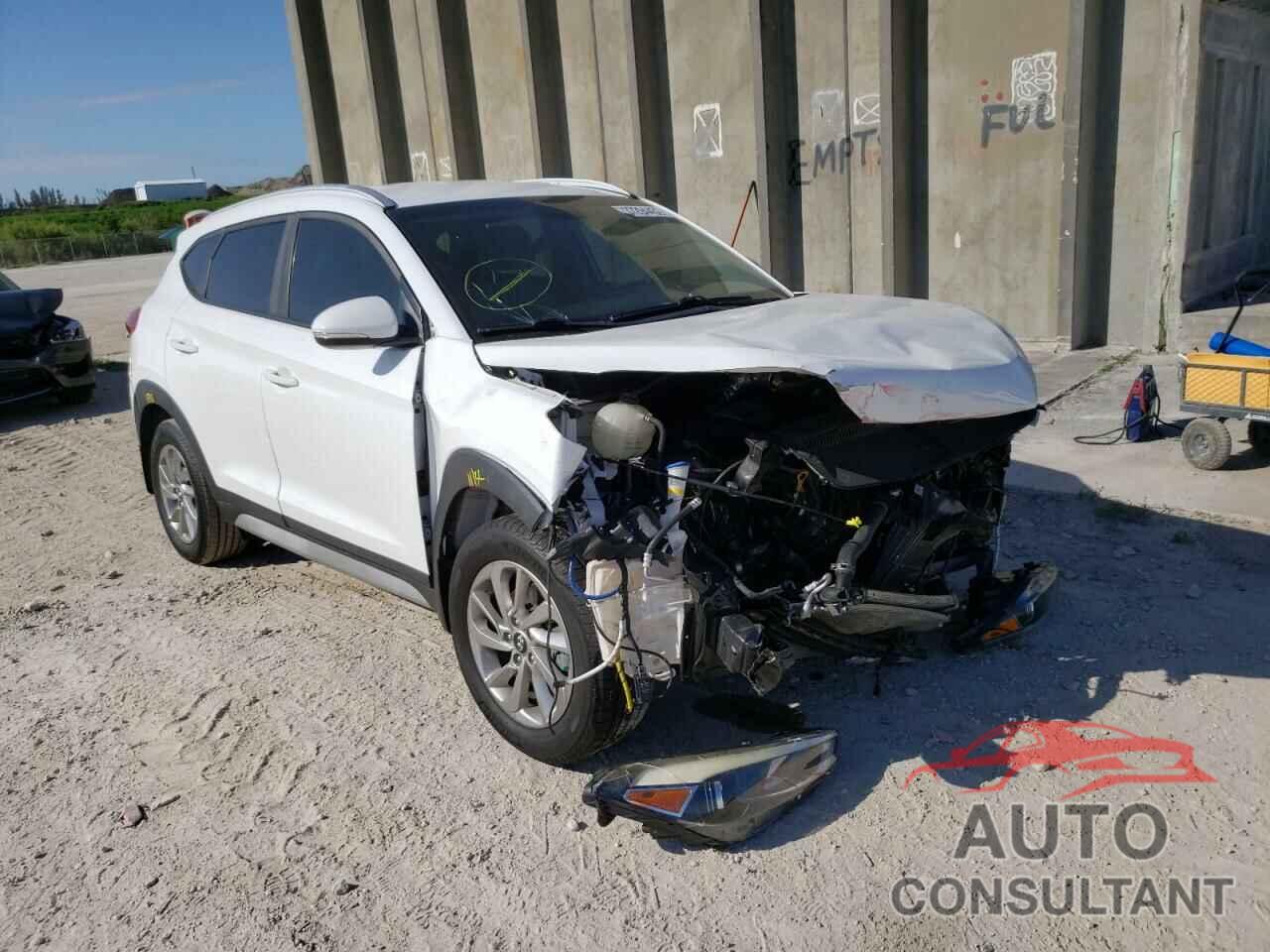 HYUNDAI TUCSON 2017 - KM8J33A21HU358513