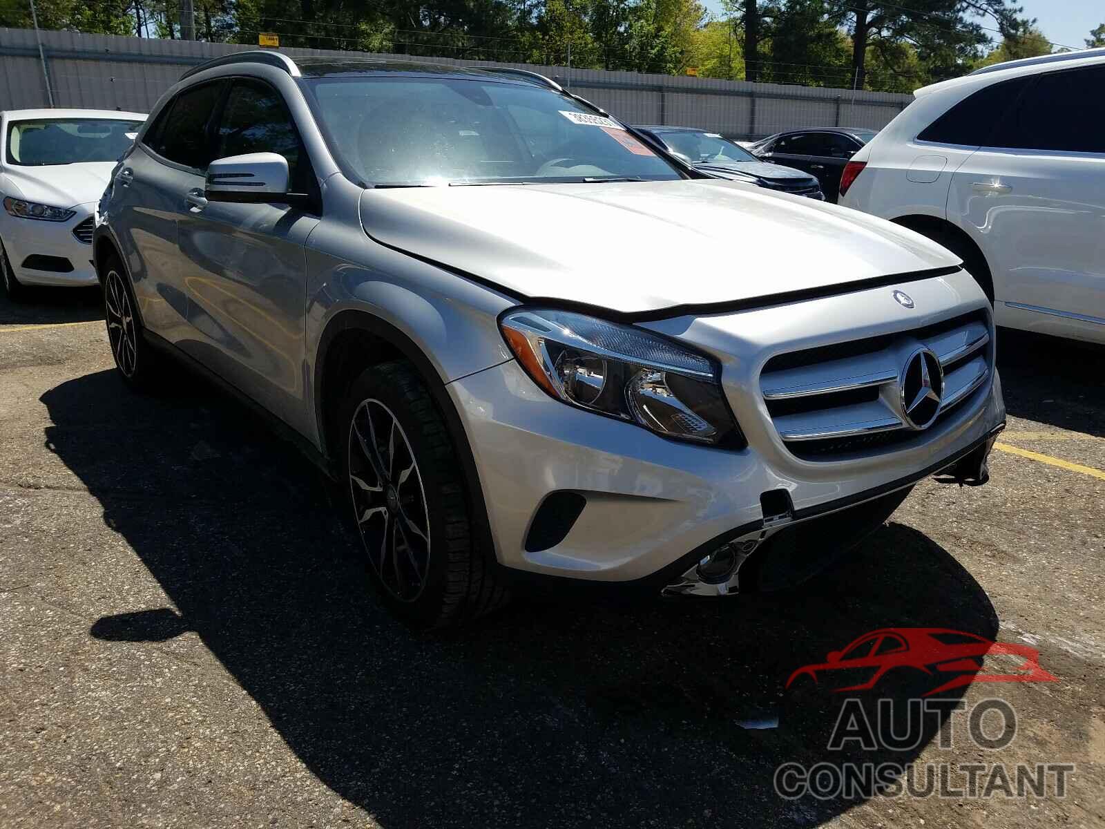 MERCEDES-BENZ GLA-CLASS 2016 - WDCTG4EB4GJ279803