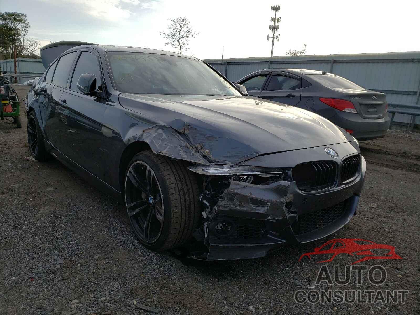 BMW 3 SERIES 2016 - WBA8B3G59GNT62421