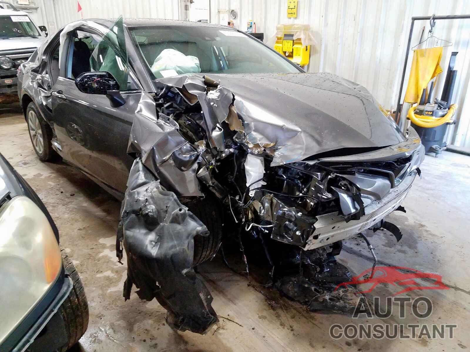 TOYOTA CAMRY 2020 - 4T1C11AK7LU870059