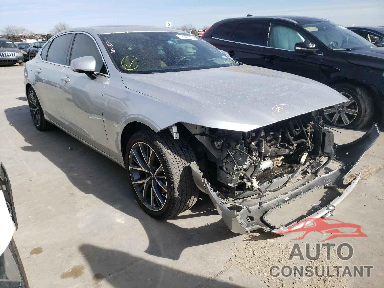 VOLVO S90 2018 - LVY982MK7JP031755