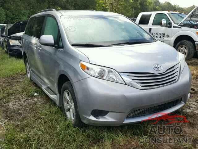 TOYOTA SIENNA 2015 - 5TDKK3DC1FS604624