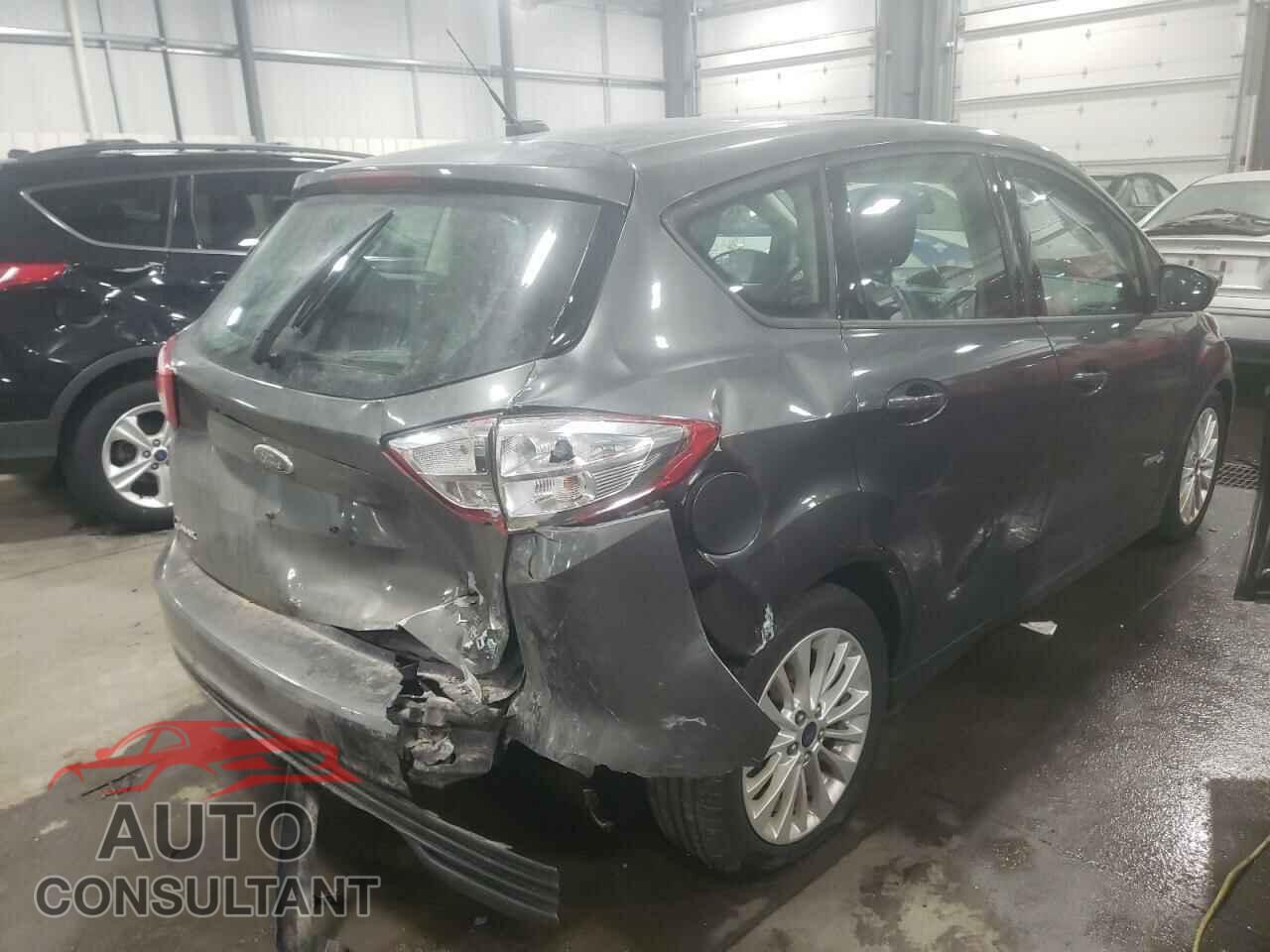 FORD CMAX 2018 - 3N1AB7AP1KY436449