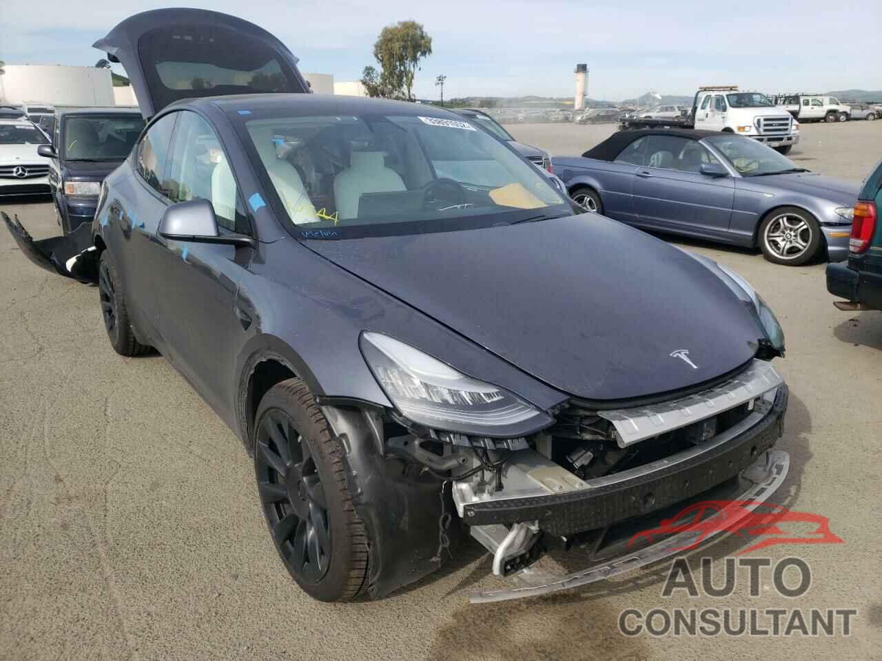 TESLA MODEL Y 2020 - 5YJYGDEE4LF018470