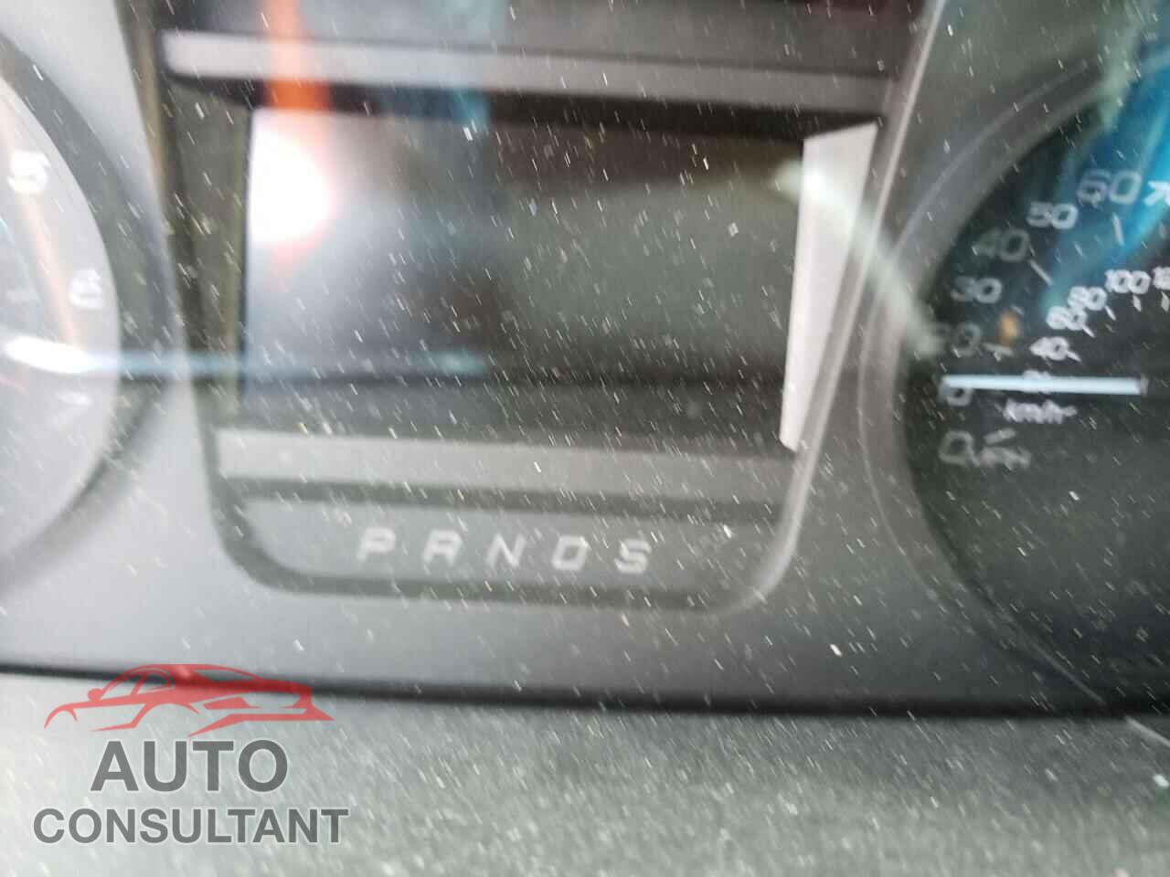 FORD TAURUS 2017 - 1FAHP2E82HG128547