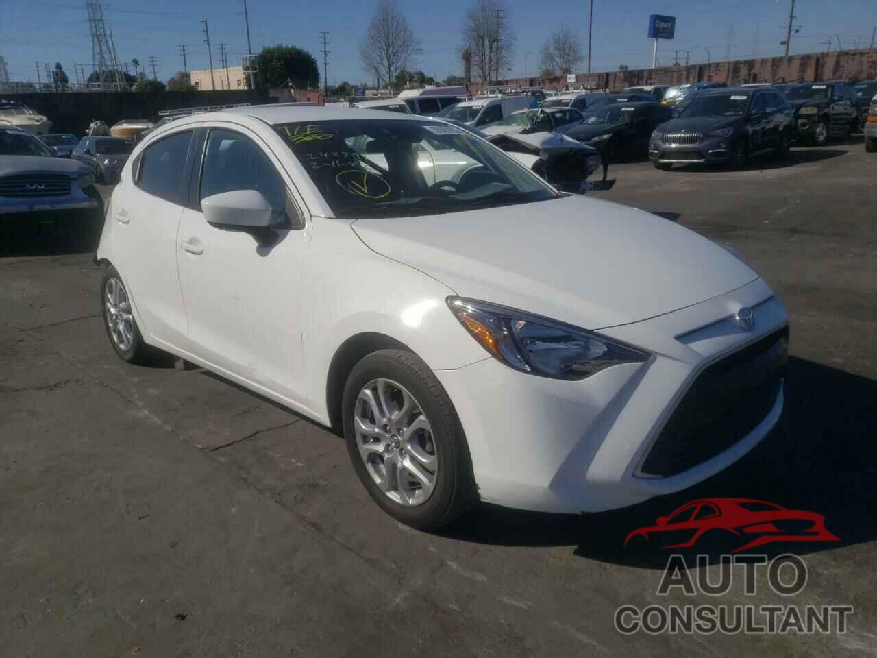 TOYOTA YARIS 2017 - 3MYDLBYV4HY163824