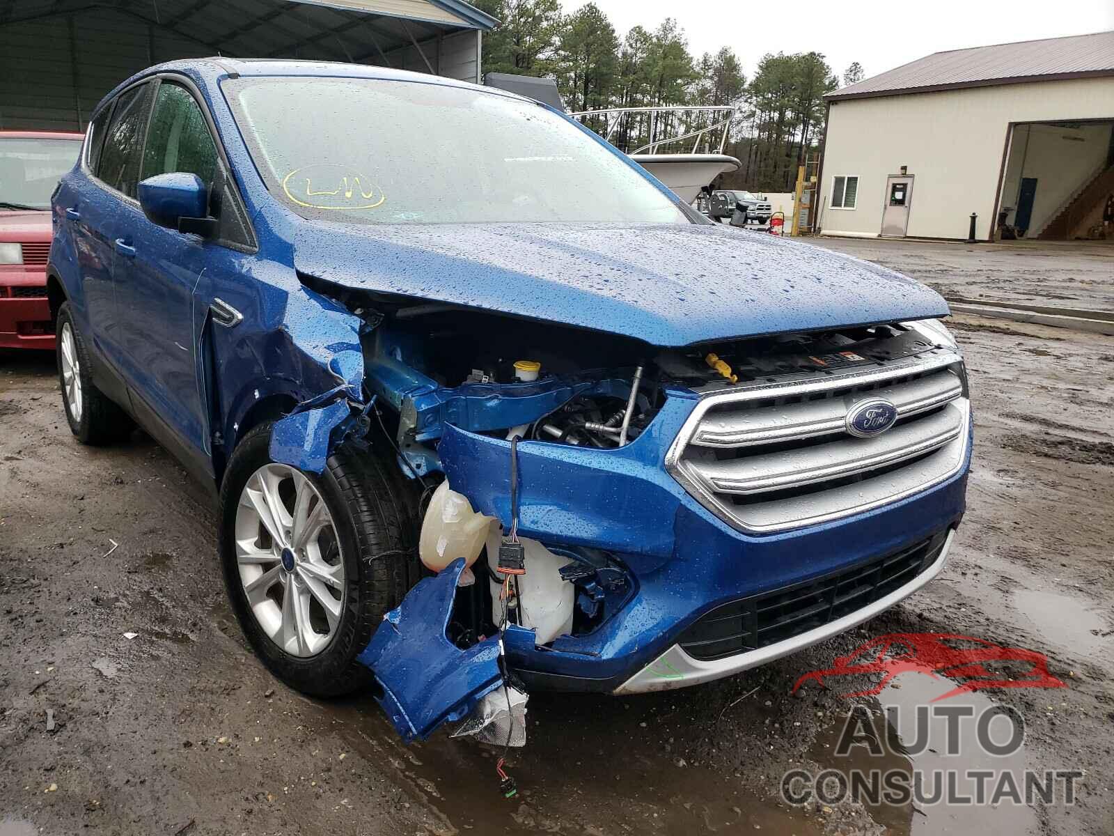FORD ESCAPE 2017 - 1FMCU9GD3HUD05734