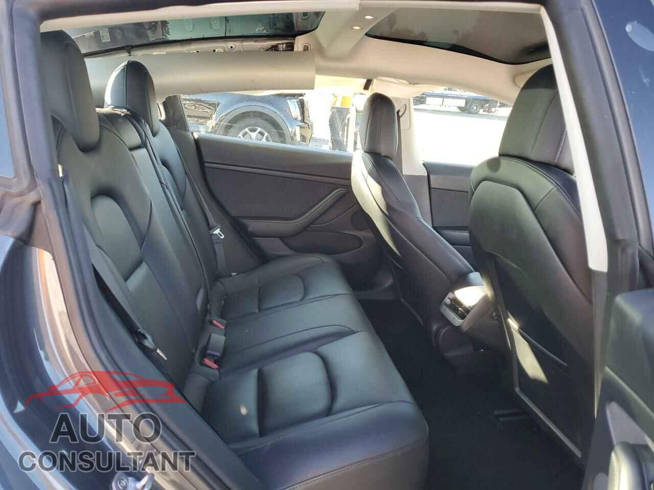 TESLA MODEL 3 2022 - 5YJ3E1EB6NF246722