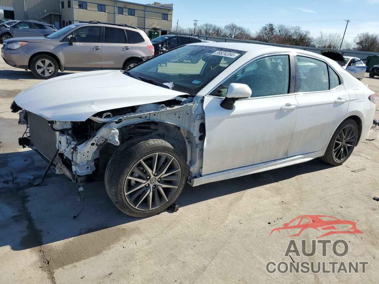 TOYOTA CAMRY 2023 - 4T1G11AK3PU745194
