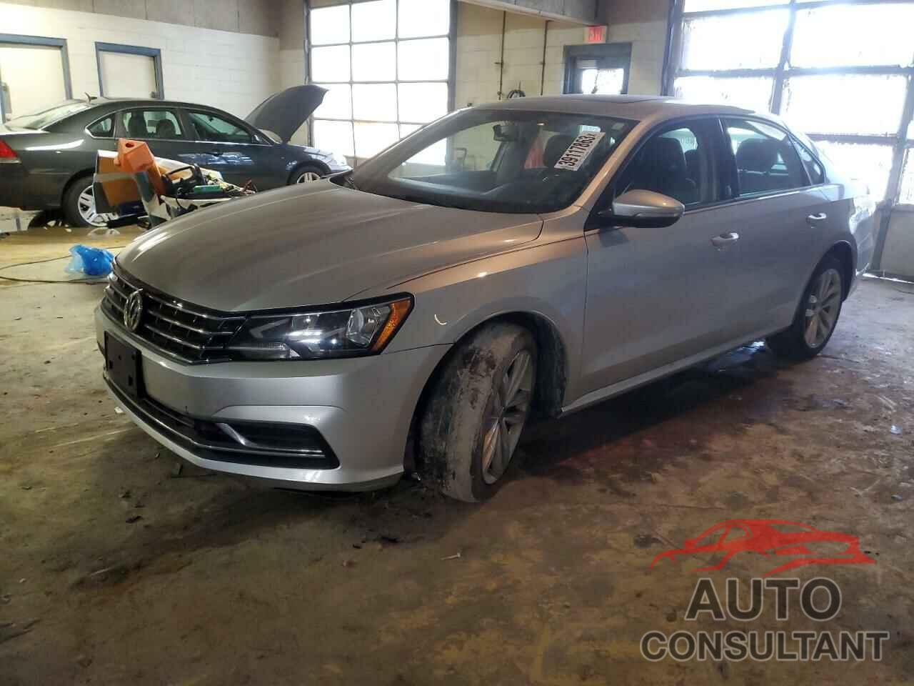 VOLKSWAGEN PASSAT 2019 - 1VWLA7A30KC003071