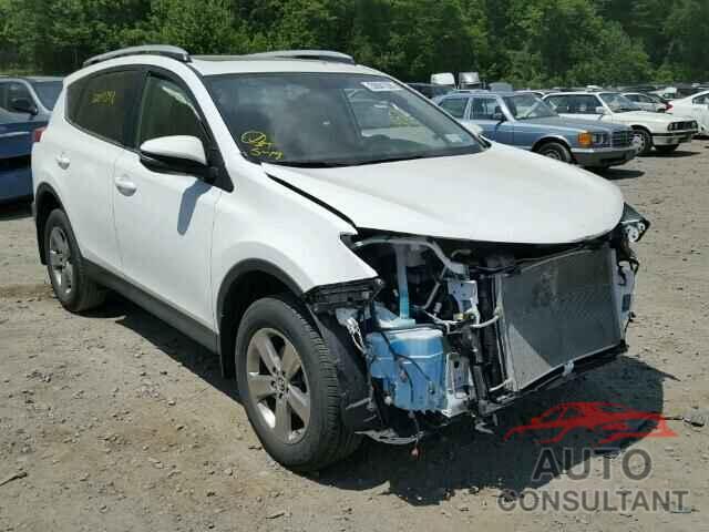 TOYOTA RAV4 2015 - JTMRFREV5FD134325