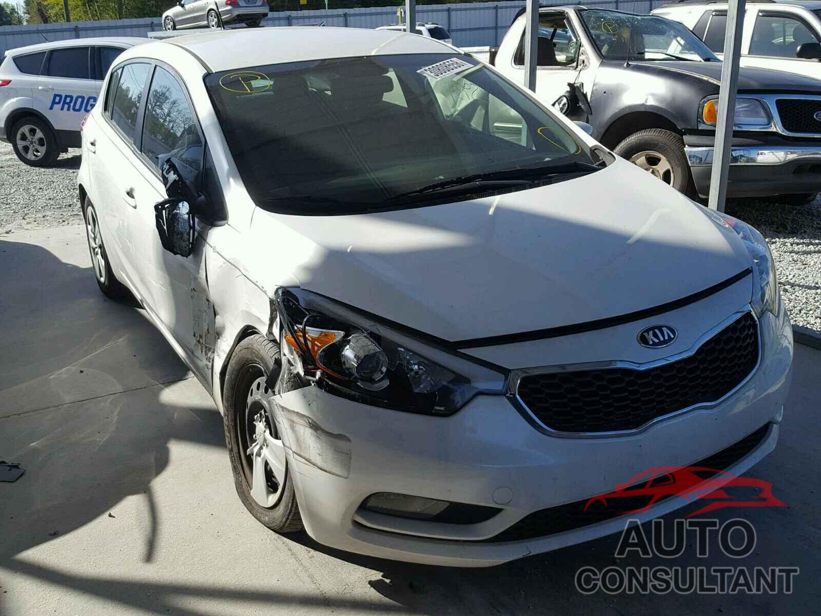 KIA FORTE 2016 - KNAFK5A82G5526324