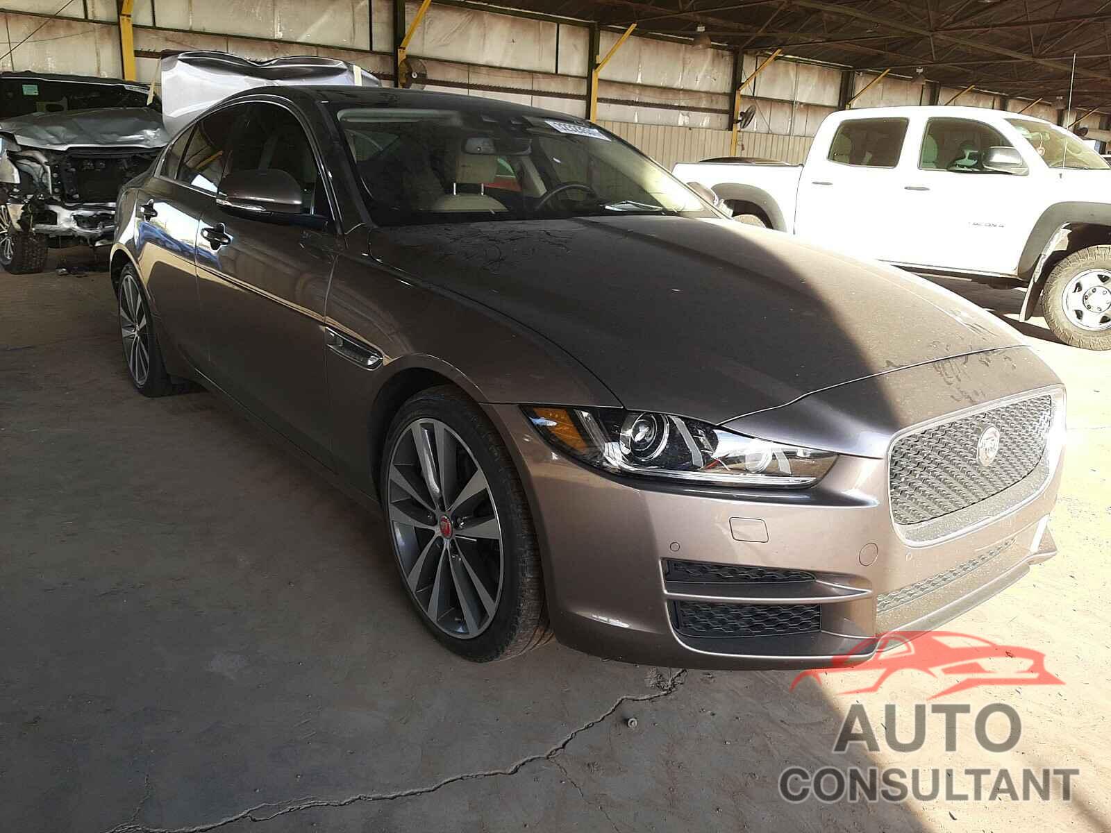 JAGUAR XE 2017 - SAJAE4BV4HA950004