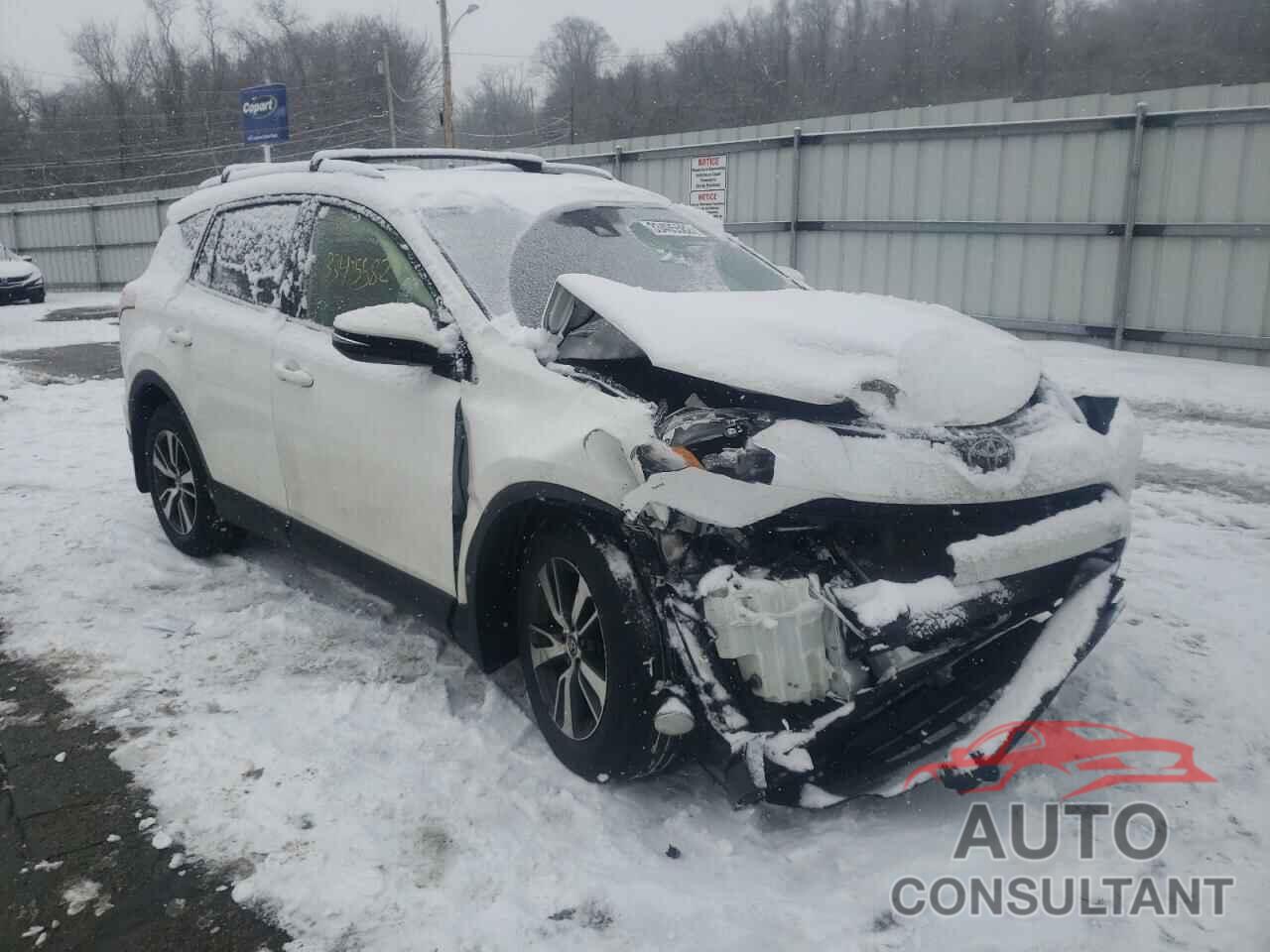 TOYOTA RAV4 2018 - JTMRFREV7JD239585