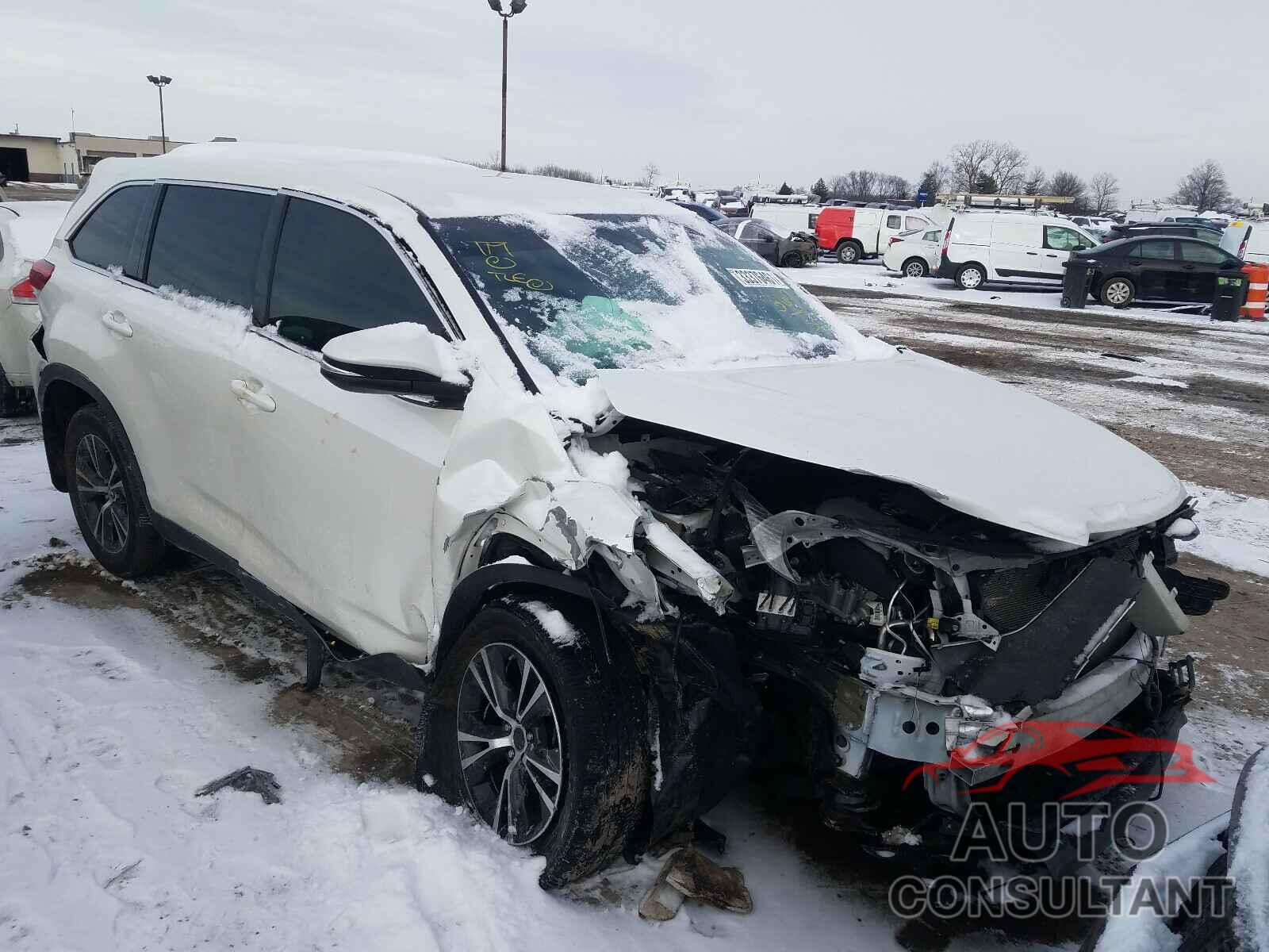 TOYOTA HIGHLANDER 2019 - 5TDBZRFH3KS934704