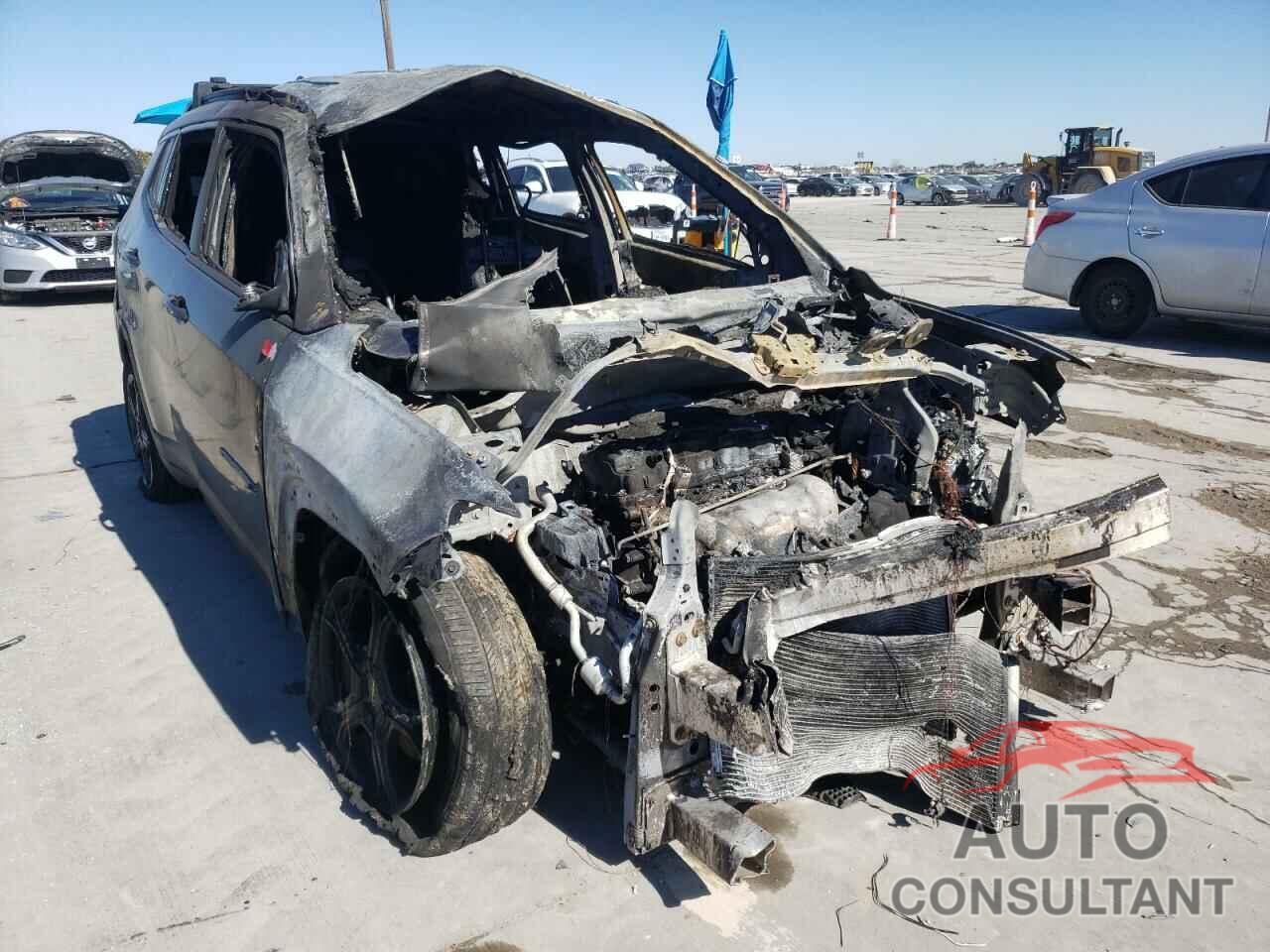JEEP COMPASS 2018 - 3C4NJDBB7JT270789