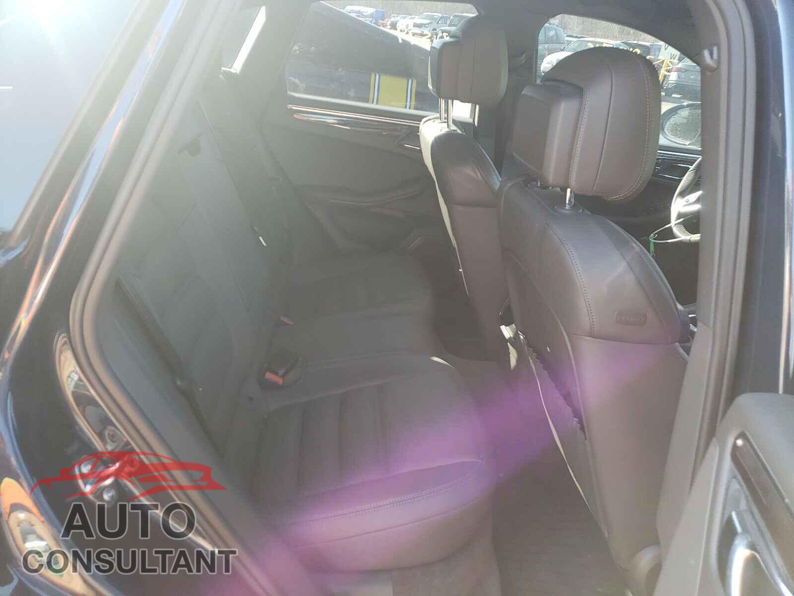 PORSCHE MACAN 2016 - WP1AB2A52GLB46413