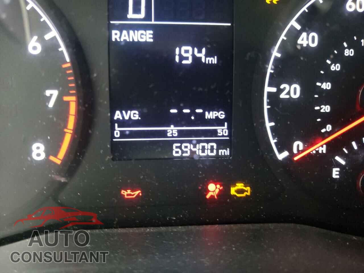 HYUNDAI ACCENT 2018 - 3KPC24A32JE028088