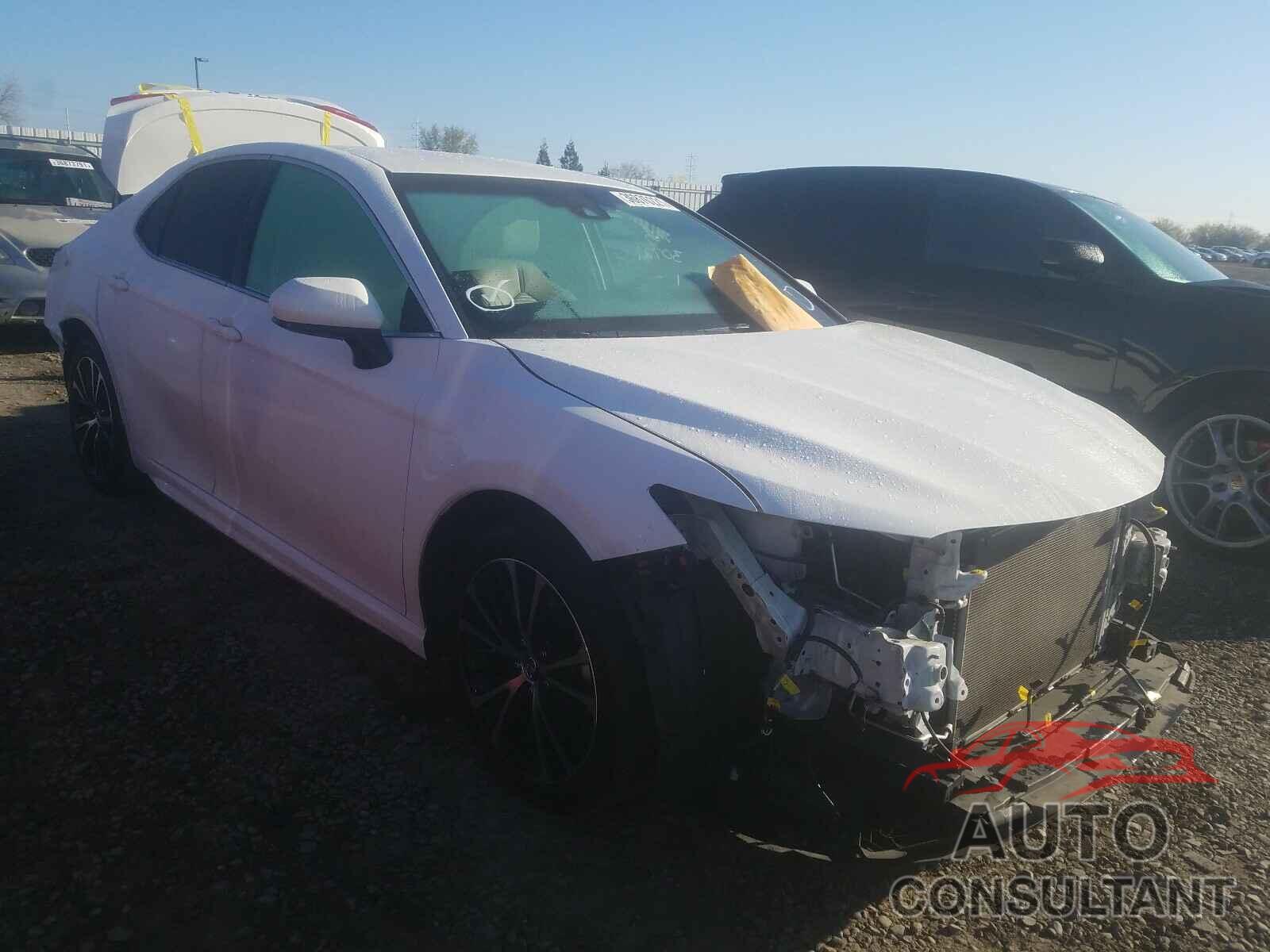 TOYOTA CAMRY 2018 - JTNB11HK1J3064660