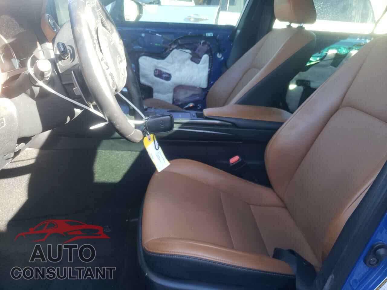 LEXUS IS 2021 - JTHCA1D28M5114234